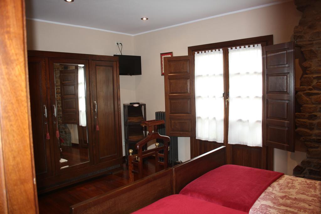 La Casona De Benito Guest House Cudillero Room photo